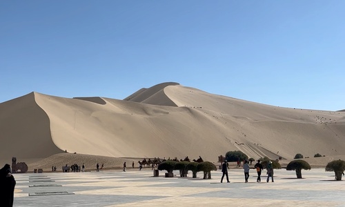 Echoing-Sand Dune-1